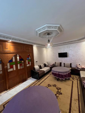 Charmant appartement spacieux avec cour fleurie et Hammam à Targa Marrakech
